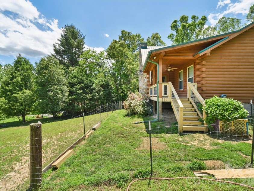 65 Dream Street, Hendersonville, NC 28792.  MLS# CAR4261280, YatesRealty ID 2248. 