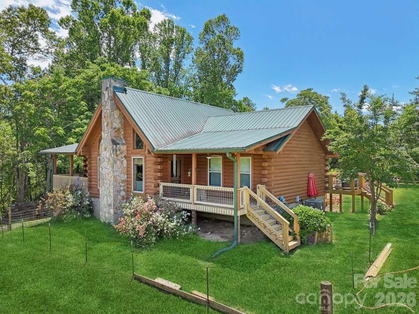 65 Dream Street, Hendersonville, NC 28792.  MLS# CAR4261280, YatesRealty ID 2248. 