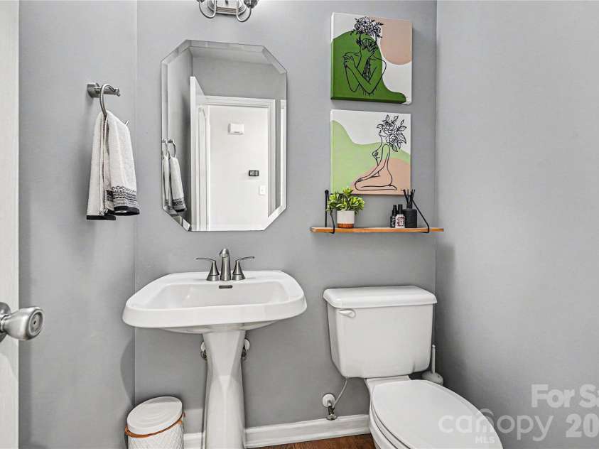 9209 Morgan Glenn Drive, Mint Hill, NC 28227.  MLS# CAR4378656, YatesRealty ID 22480. 