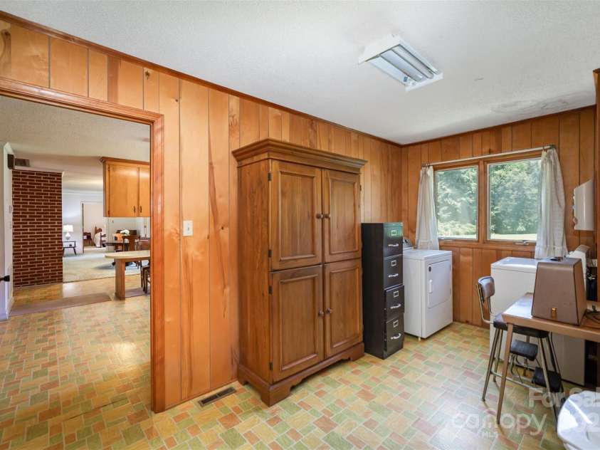 114 Huffstetler Road, Gastonia, NC 28056.  MLS# CAR4273171, YatesRealty ID 22482. 