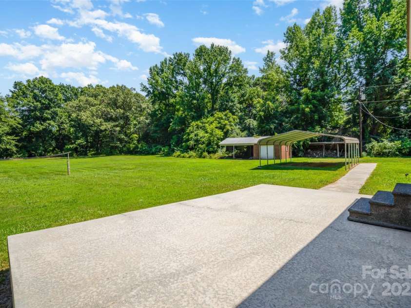 114 Huffstetler Road, Gastonia, NC 28056.  MLS# CAR4273171, YatesRealty ID 22482. 