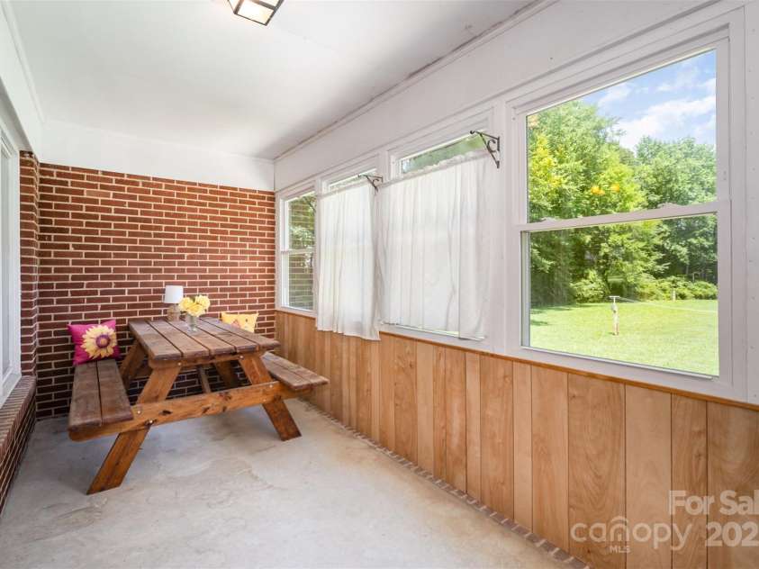 114 Huffstetler Road, Gastonia, NC 28056.  MLS# CAR4273171, YatesRealty ID 22482. 
