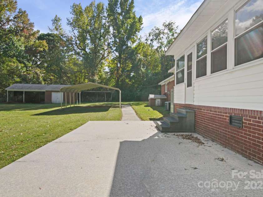 114 Huffstetler Road, Gastonia, NC 28056.  MLS# CAR4311626, YatesRealty ID 22482. 