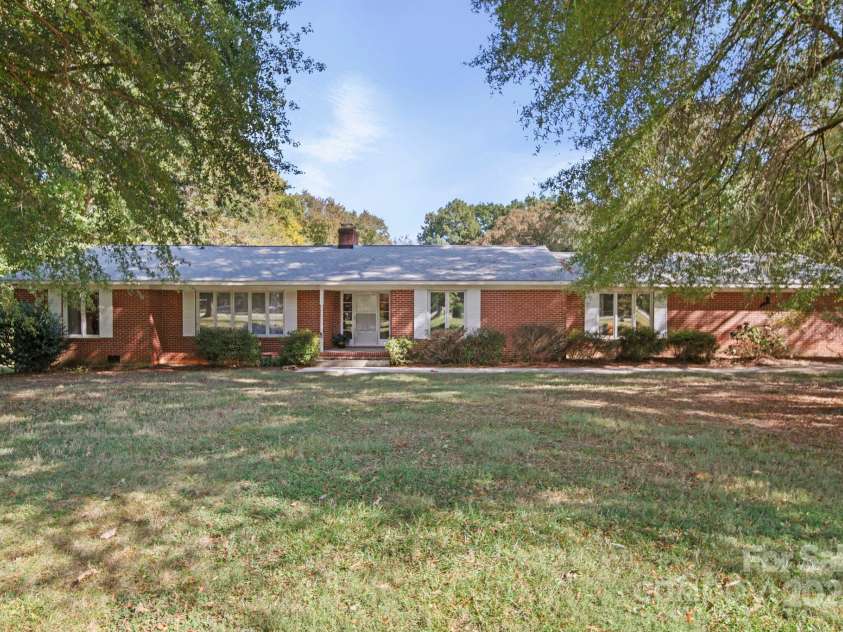 114 Huffstetler Road, Gastonia, NC 28056.  MLS# CAR4311626, YatesRealty ID 22482. 
