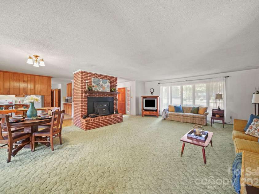 114 Huffstetler Road, Gastonia, NC 28056.  MLS# CAR4311626, YatesRealty ID 22482. 