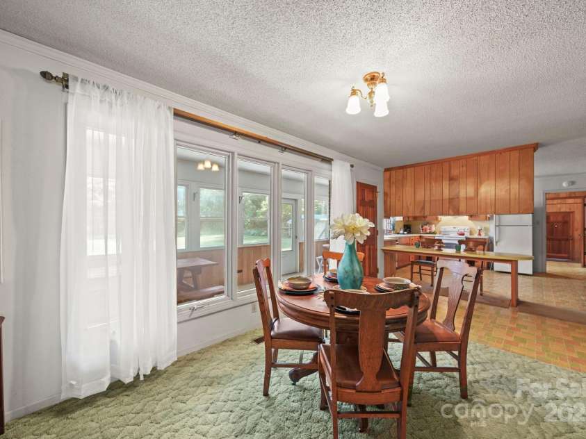 114 Huffstetler Road, Gastonia, NC 28056.  MLS# CAR4311626, YatesRealty ID 22482. 