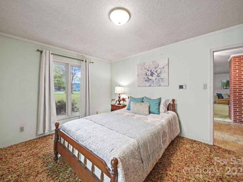 114 Huffstetler Road, Gastonia, NC 28056.  MLS# CAR4311626, YatesRealty ID 22482. 