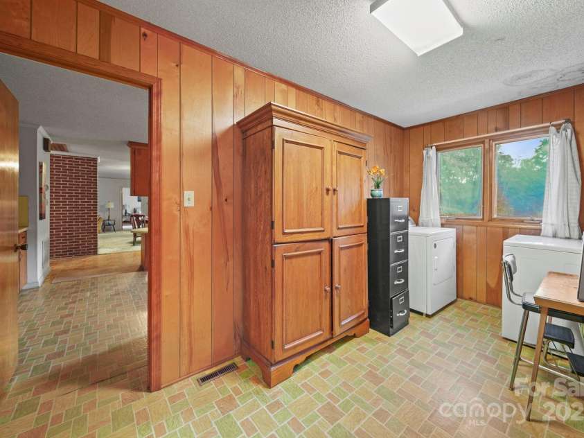 114 Huffstetler Road, Gastonia, NC 28056.  MLS# CAR4311626, YatesRealty ID 22482. 