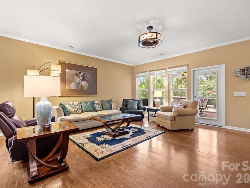 7020 Kitty Hawk Lane, Fort Mill, SC 29707.  MLS# CAR4381019, YatesRealty ID 22483. 