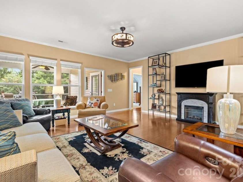 7020 Kitty Hawk Lane, Fort Mill, SC 29707.  MLS# CAR4381019, YatesRealty ID 22483. 