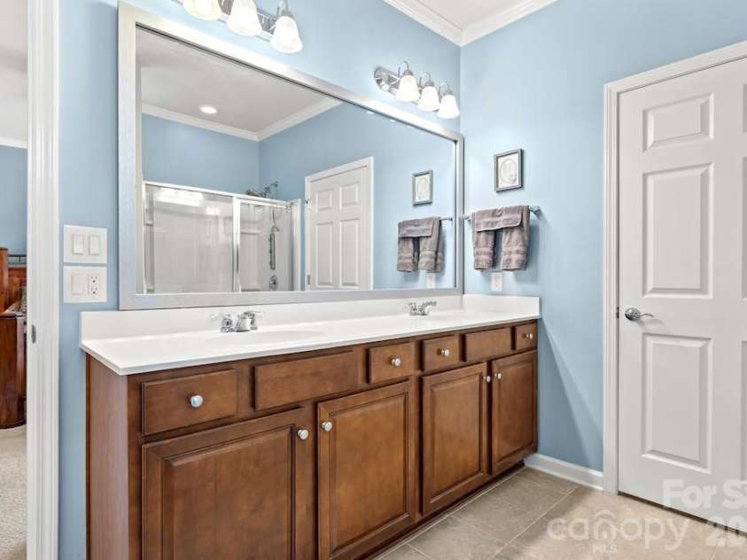 7020 Kitty Hawk Lane, Fort Mill, SC 29707.  MLS# CAR4381019, YatesRealty ID 22483. 