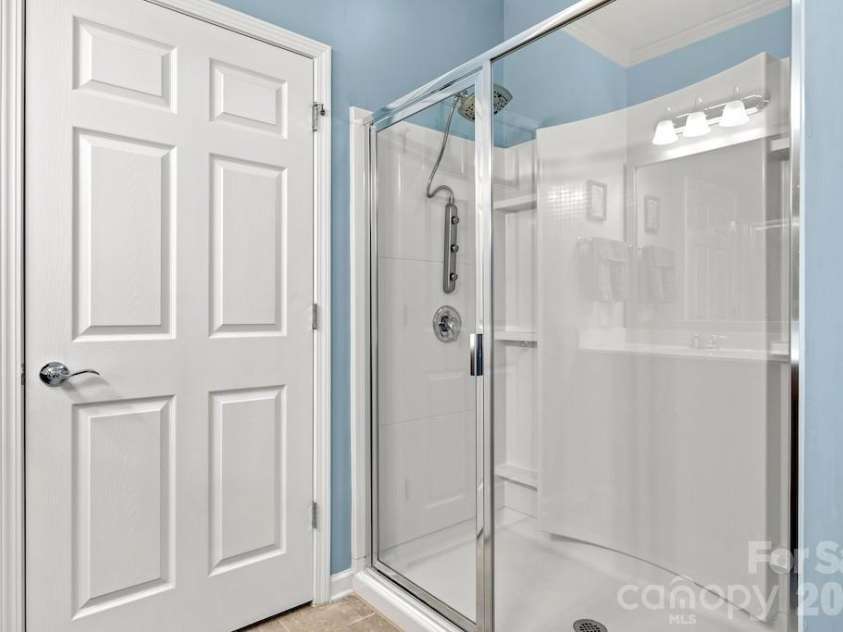 7020 Kitty Hawk Lane, Fort Mill, SC 29707.  MLS# CAR4381019, YatesRealty ID 22483. 