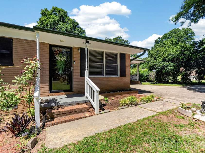 2644 Quiet Acres Road, Lancaster, SC 29720.  MLS# CAR4377433, YatesRealty ID 22484. 