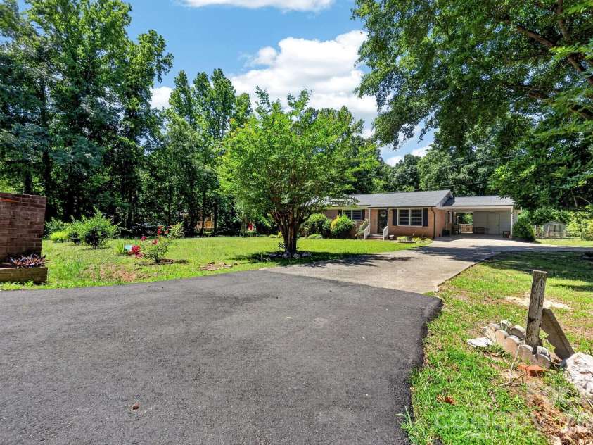 2644 Quiet Acres Road, Lancaster, SC 29720.  MLS# CAR4377433, YatesRealty ID 22484. 