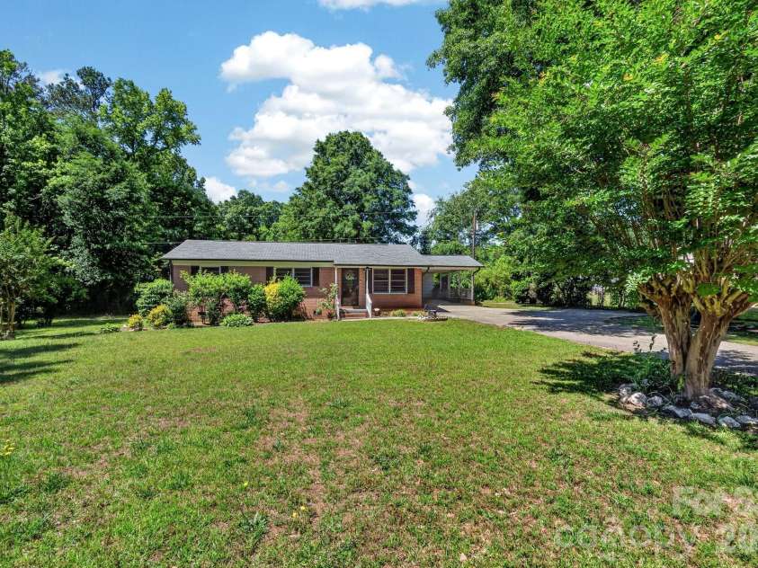 2644 Quiet Acres Road, Lancaster, SC 29720.  MLS# CAR4377433, YatesRealty ID 22484. 