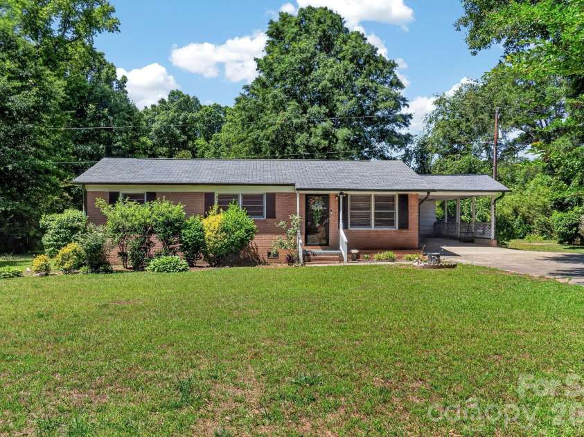 2644 Quiet Acres Road, Lancaster, SC 29720.  MLS# CAR4377433, YatesRealty ID 22484. 