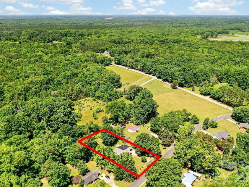 2644 Quiet Acres Road, Lancaster, SC 29720.  MLS# CAR4377433, YatesRealty ID 22484. 