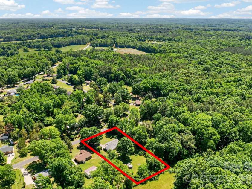 2644 Quiet Acres Road, Lancaster, SC 29720.  MLS# CAR4377433, YatesRealty ID 22484. 