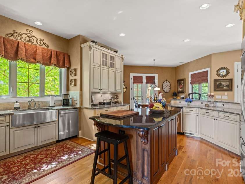 5112 Mill Race Lane, Lancaster, SC 29720.  MLS# CAR4271283, YatesRealty ID 22484. Kitchen