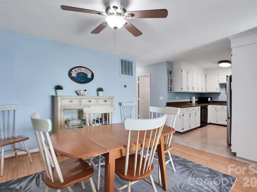 1013 Carolina Beach Avenue, Carolina Beach, NC 28428.  MLS# CAR4376082, YatesRealty ID 22485. 