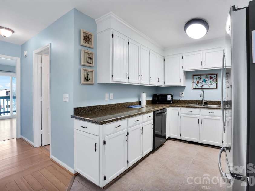 1013 Carolina Beach Avenue, Carolina Beach, NC 28428.  MLS# CAR4376082, YatesRealty ID 22485. 