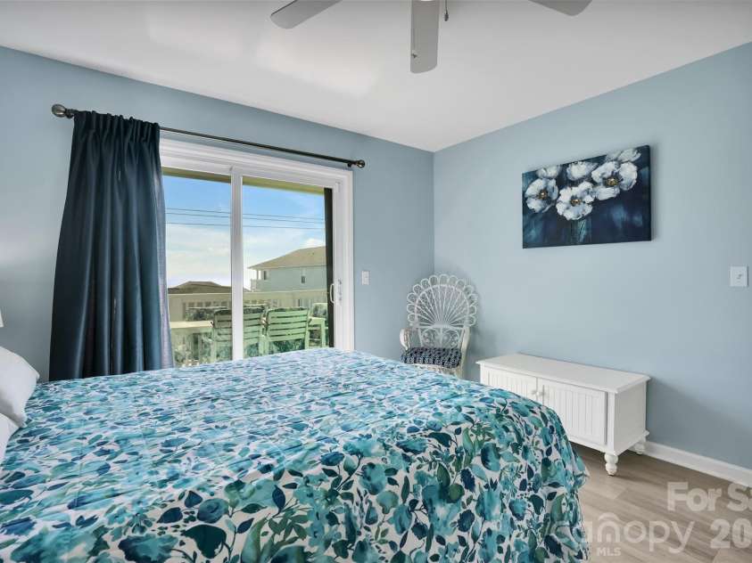 1013 Carolina Beach Avenue, Carolina Beach, NC 28428.  MLS# CAR4376082, YatesRealty ID 22485. 