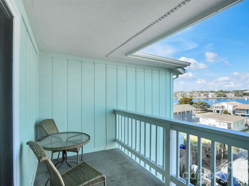 1013 Carolina Beach Avenue, Carolina Beach, NC 28428.  MLS# CAR4376082, YatesRealty ID 22485. 