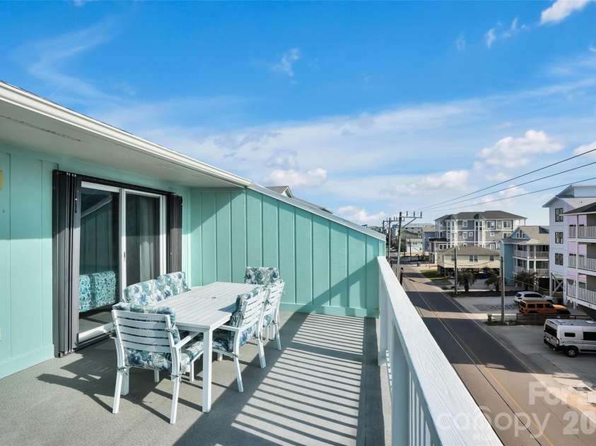 1013 Carolina Beach Avenue, Carolina Beach, NC 28428.  MLS# CAR4376082, YatesRealty ID 22485. 