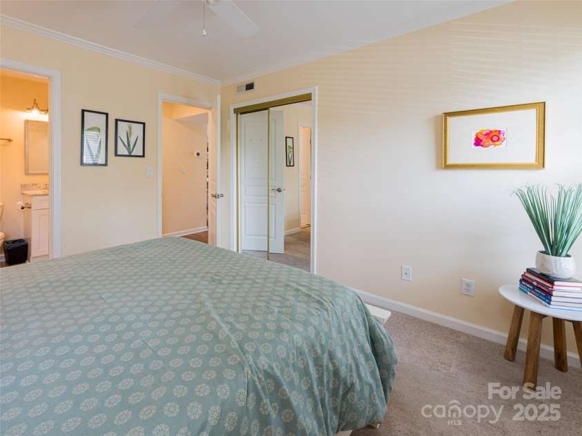 4506 Breakers Lane, Asheville, NC 28806.  MLS# CAR4273310, YatesRealty ID 22485. Guest suite with access to the Hollywood bathroom.