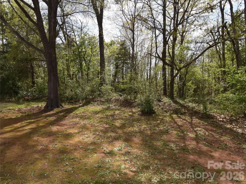 661 Kilborne Drive, Gastonia, NC 28052.  MLS# CAR4363337, YatesRealty ID 22487. 