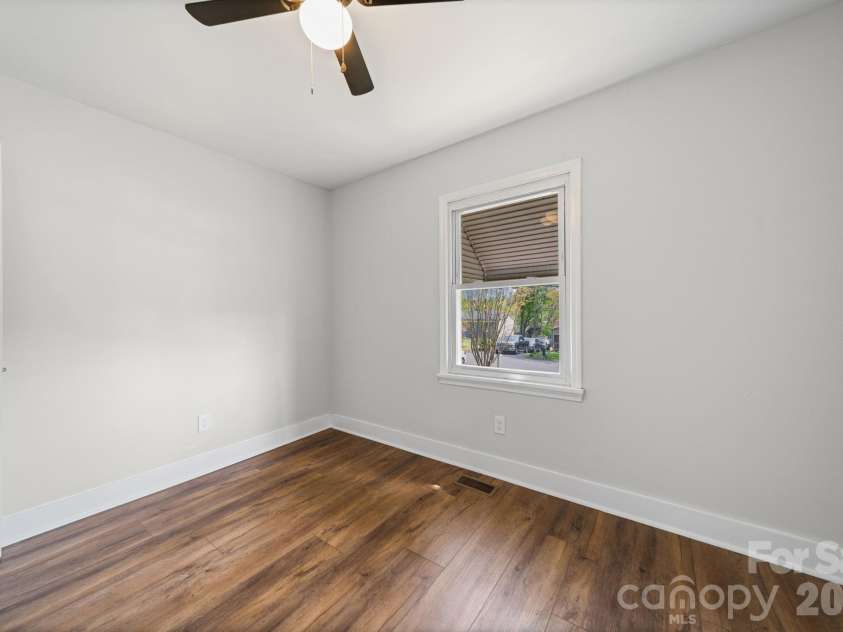 661 Kilborne Drive, Gastonia, NC 28052.  MLS# CAR4363337, YatesRealty ID 22487. Bedroom 2
