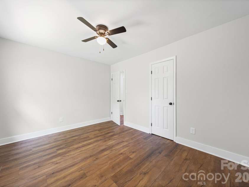 661 Kilborne Drive, Gastonia, NC 28052.  MLS# CAR4363337, YatesRealty ID 22487. Primary Bedroom 