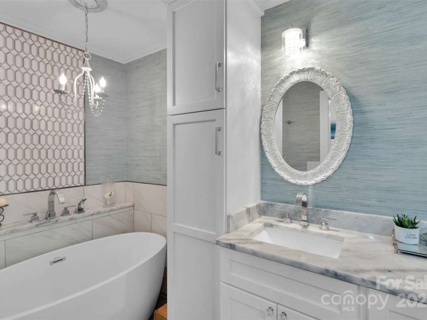 666 Tryon Place, Gastonia, NC 28054.  MLS# CAR4275470, YatesRealty ID 22489. 