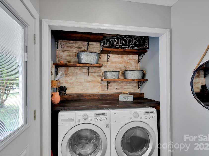 666 Tryon Place, Gastonia, NC 28054.  MLS# CAR4275470, YatesRealty ID 22489. 