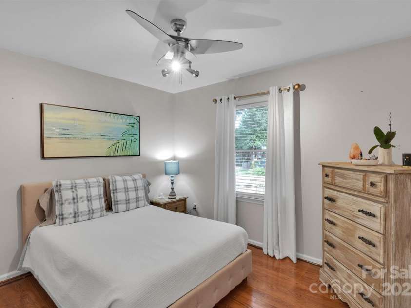 666 Tryon Place, Gastonia, NC 28054.  MLS# CAR4275470, YatesRealty ID 22489. 