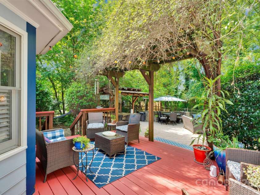 666 Tryon Place, Gastonia, NC 28054.  MLS# CAR4275470, YatesRealty ID 22489. 