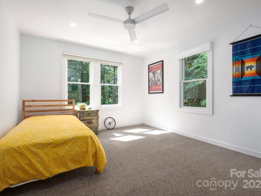 136 Graveyard Road, Fairview, NC 28730.  MLS# CAR4275658, YatesRealty ID 22490. 