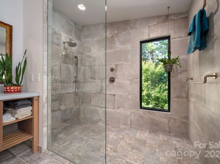 136 Graveyard Road, Fairview, NC 28730.  MLS# CAR4275658, YatesRealty ID 22490. 