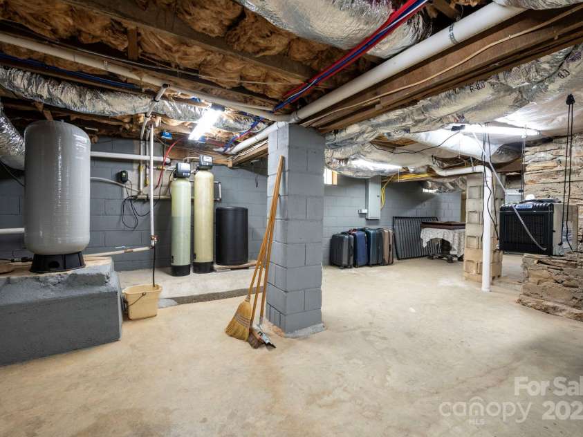 136 Graveyard Road, Fairview, NC 28730.  MLS# CAR4275658, YatesRealty ID 22490. 