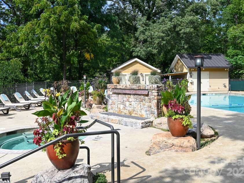 202 Bowling Park Road, Asheville, NC 28803.  MLS# CAR4275657, YatesRealty ID 22491. 