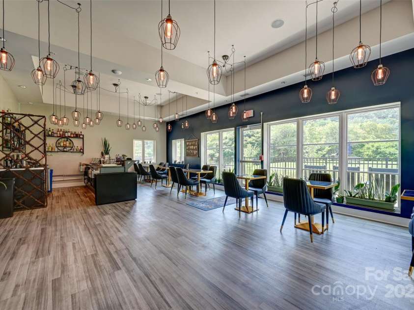 202 Bowling Park Road, Asheville, NC 28803.  MLS# CAR4275657, YatesRealty ID 22491. Azalea Restaurant