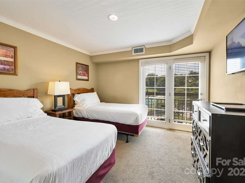 202 Bowling Park Road, Asheville, NC 28803.  MLS# CAR4275657, YatesRealty ID 22491. Bedroom #3