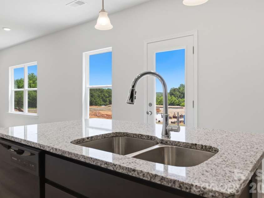 5694 Hagler Loop, Catawba, NC 28609.  MLS# CAR4371666, YatesRealty ID 22491. 