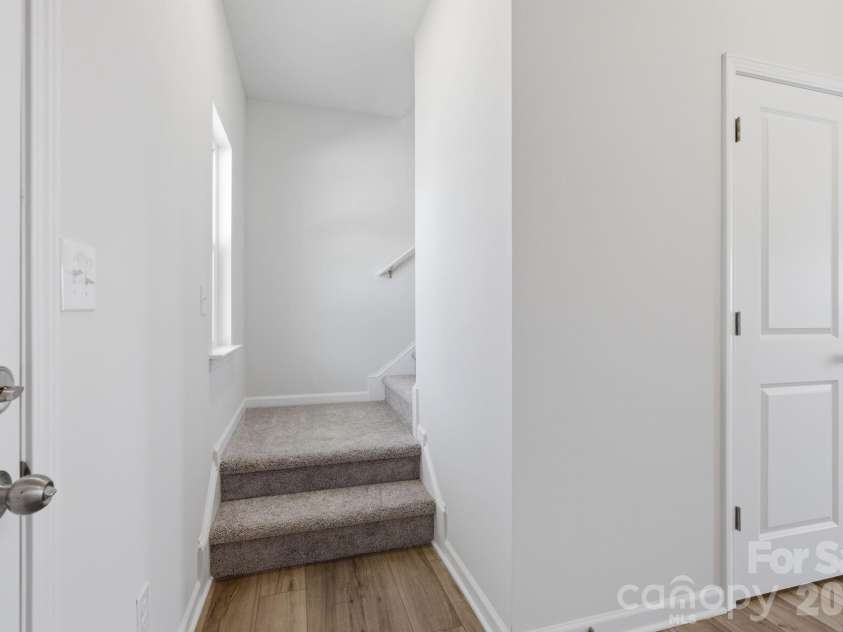 5694 Hagler Loop, Catawba, NC 28609.  MLS# CAR4371666, YatesRealty ID 22491. 