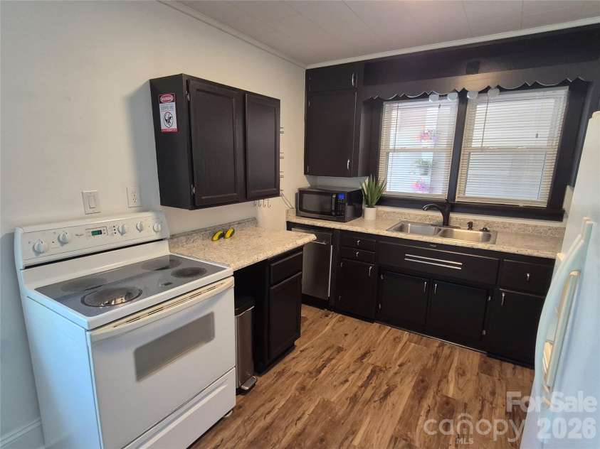 5 Gibson Drive, Maggie Valley, NC 28751.  MLS# CAR4379068, YatesRealty ID 22492. 
