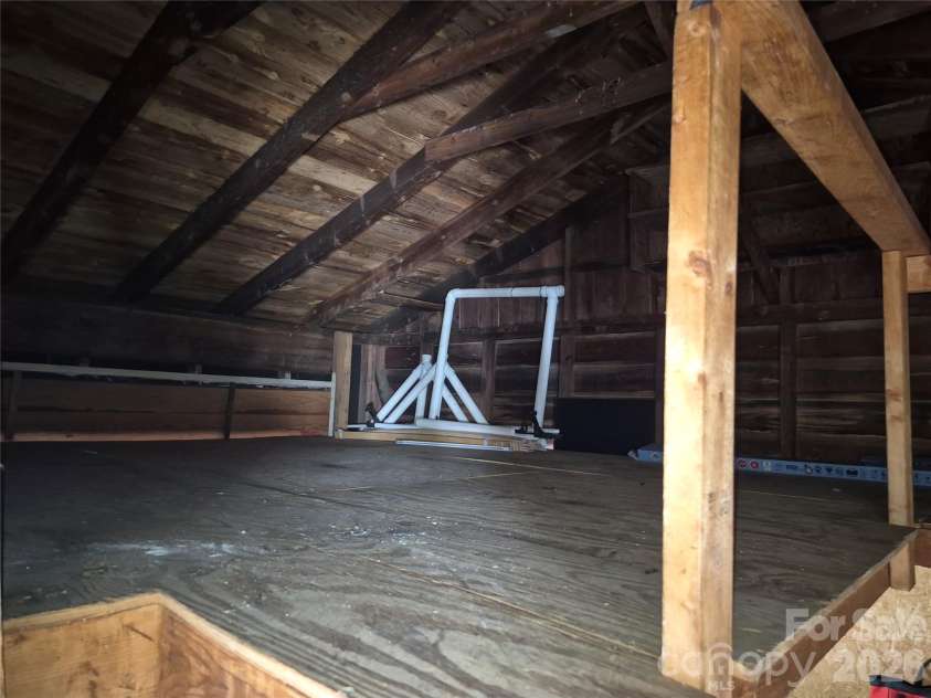 5 Gibson Drive, Maggie Valley, NC 28751.  MLS# CAR4379068, YatesRealty ID 22492. 