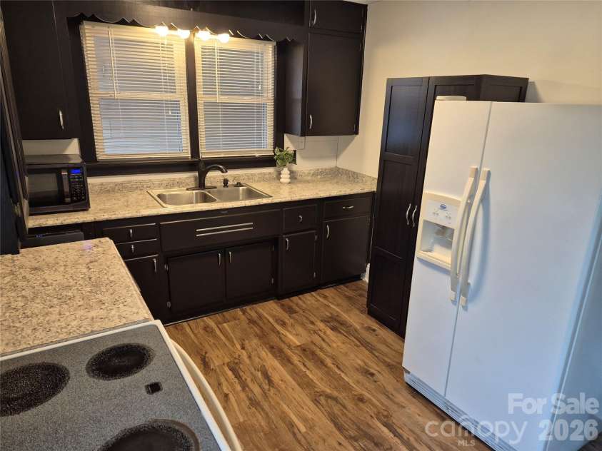 5 Gibson Drive, Maggie Valley, NC 28751.  MLS# CAR4379068, YatesRealty ID 22492. Updated Flooring