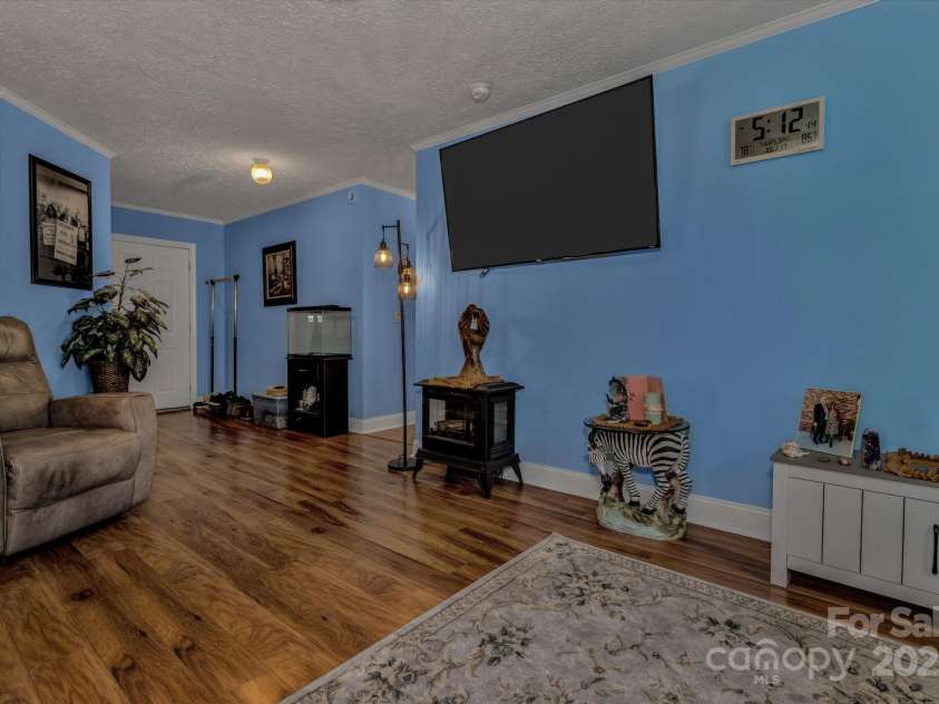 102 Hazy Day Road, Swannanoa, NC 28778.  MLS# CAR4275819, YatesRealty ID 22493. 