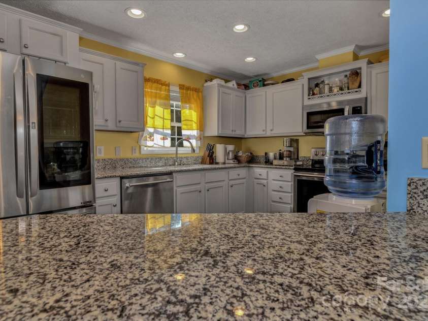 102 Hazy Day Road, Swannanoa, NC 28778.  MLS# CAR4275819, YatesRealty ID 22493. 