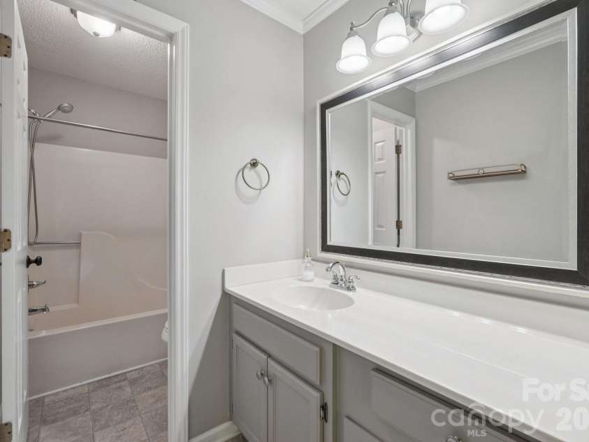 1741 Robinwood Road, Gastonia, NC 28054.  MLS# CAR4325004, YatesRealty ID 22494. 